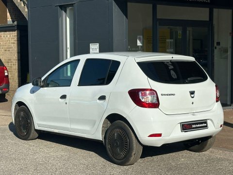 Dacia Sandero 1.1 Sandero Ambiance White #5