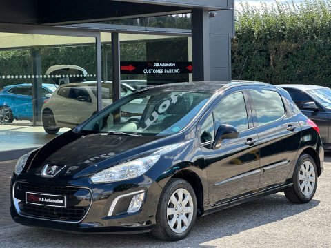 Peugeot 308 1.6 308 Active Black #2