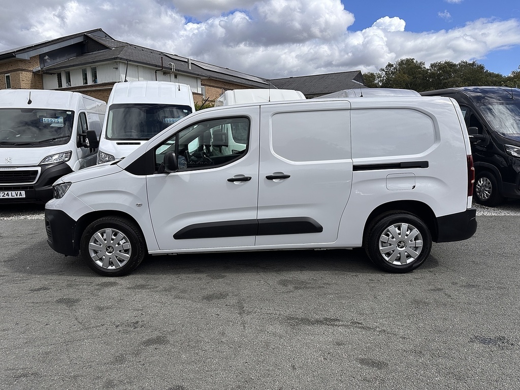 Peugeot Partner Bluehdi 950 Professional Premium L2 Euro 6 2023 KE72HJJ White #5