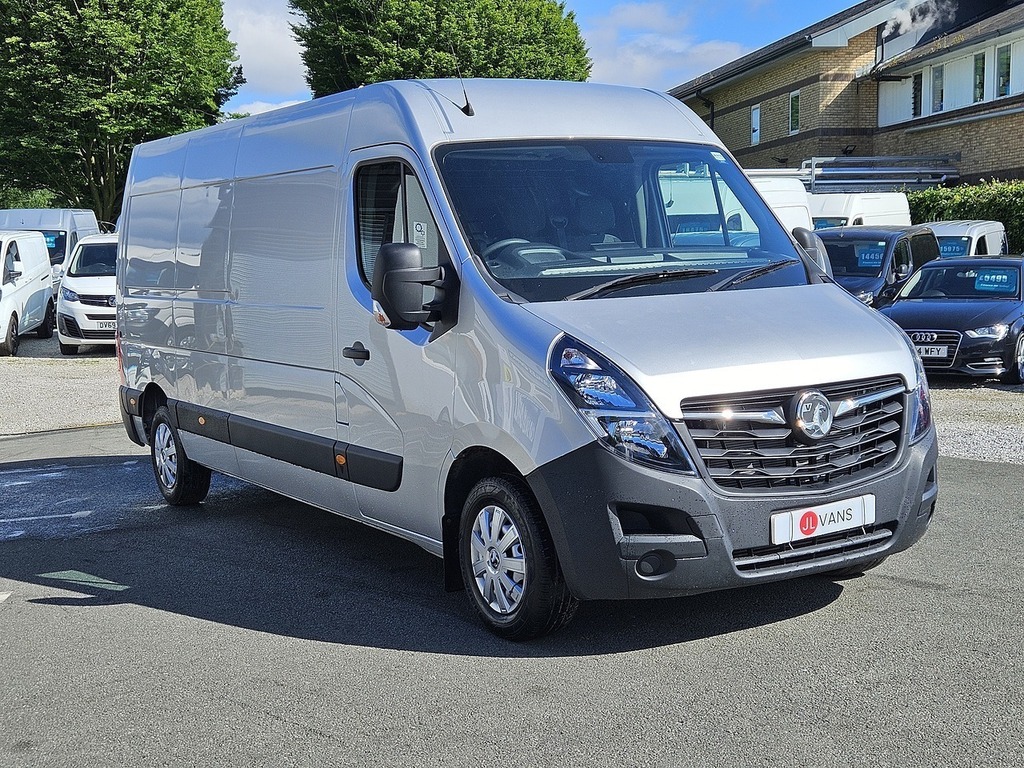 Vauxhall Movano Cdti 3500 Biturbo Edition L3h2 Euro 6 135Ps Ac 202 Silver #3