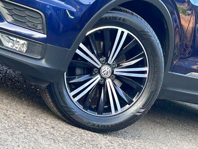 Volkswagen Tiguan 2018 2.0 Tdi Se Navigation Suv Dsg Euro Blue #3