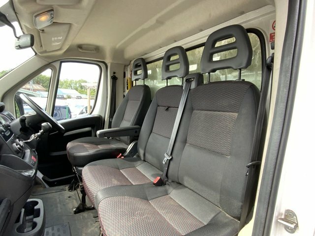 Peugeot Boxer 2.2 Bluehdi 335 Caged White #4