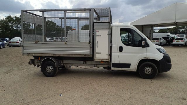 Peugeot Boxer 2.2 Bluehdi 335 Caged White #3