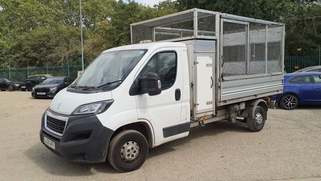 Peugeot Boxer 2.2 Bluehdi 335 Caged White #2
