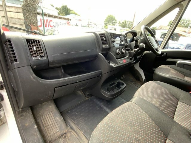 Peugeot Boxer 2.2 Bluehdi 335 Caged White #3