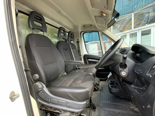 Peugeot Boxer 2.2 Bluehdi 335 Caged White #2