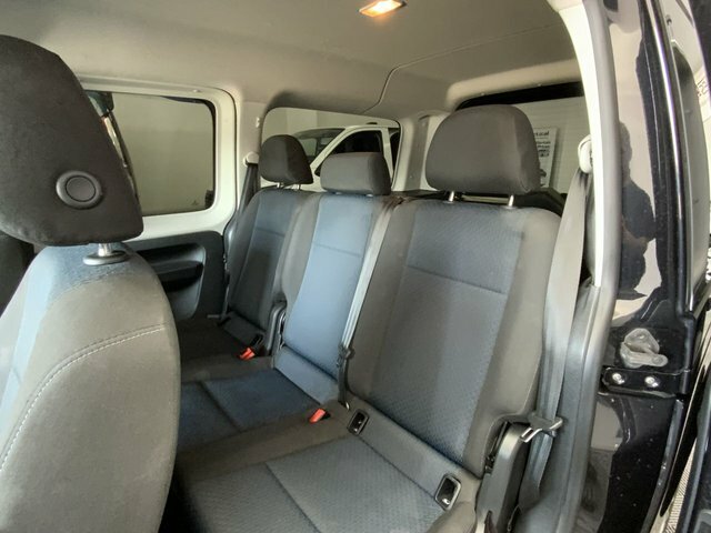 Volkswagen Caddy Maxi Life 2.0 Tdi Bluemotion Tech Black #5
