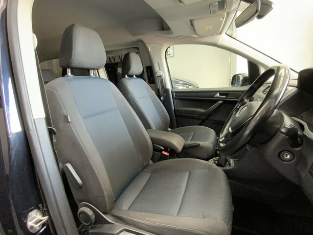 Volkswagen Caddy Maxi Life 2.0 Tdi Bluemotion Tech Black #3