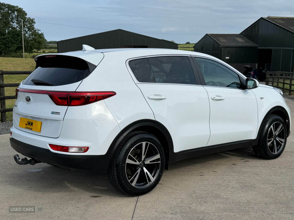 Kia Sportage 1.7 Crdi Isg 1 White #3