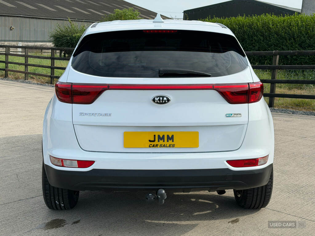 Kia Sportage 1.7 Crdi Isg 1 White #4