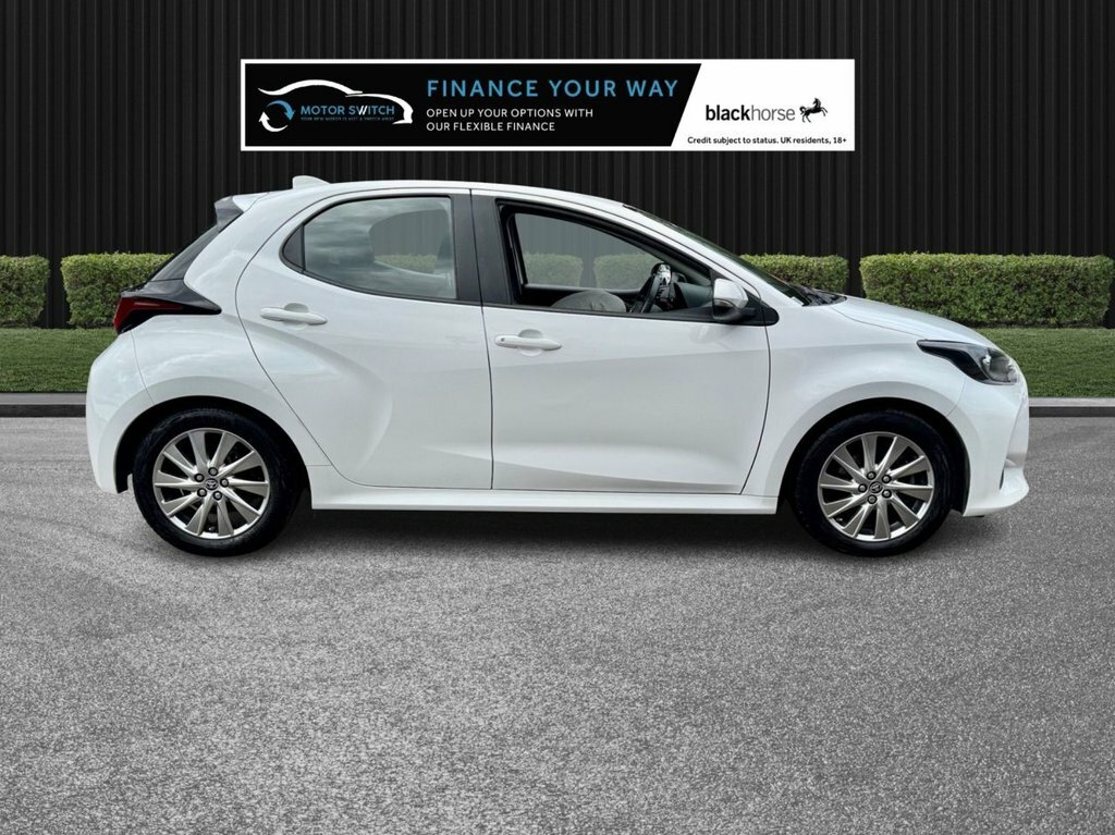 Toyota Yaris 1.5L Icon AK23SKF White #4