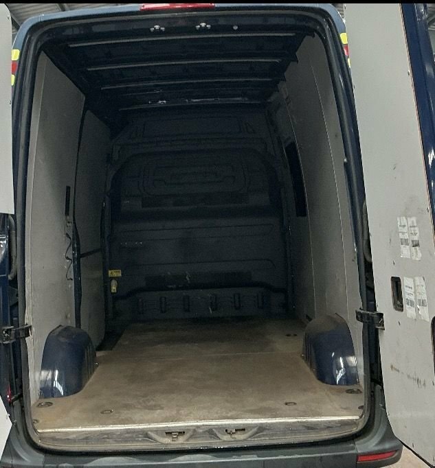 Mercedes-Benz Sprinter Mpv BU69OHF Blue #2