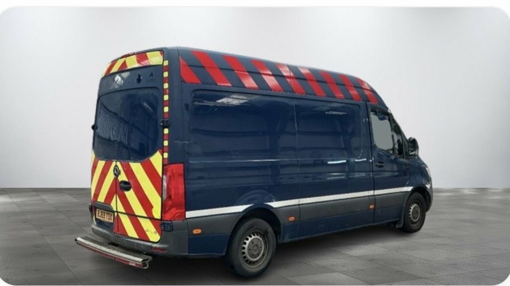 Mercedes-Benz Sprinter Mpv Blue #2