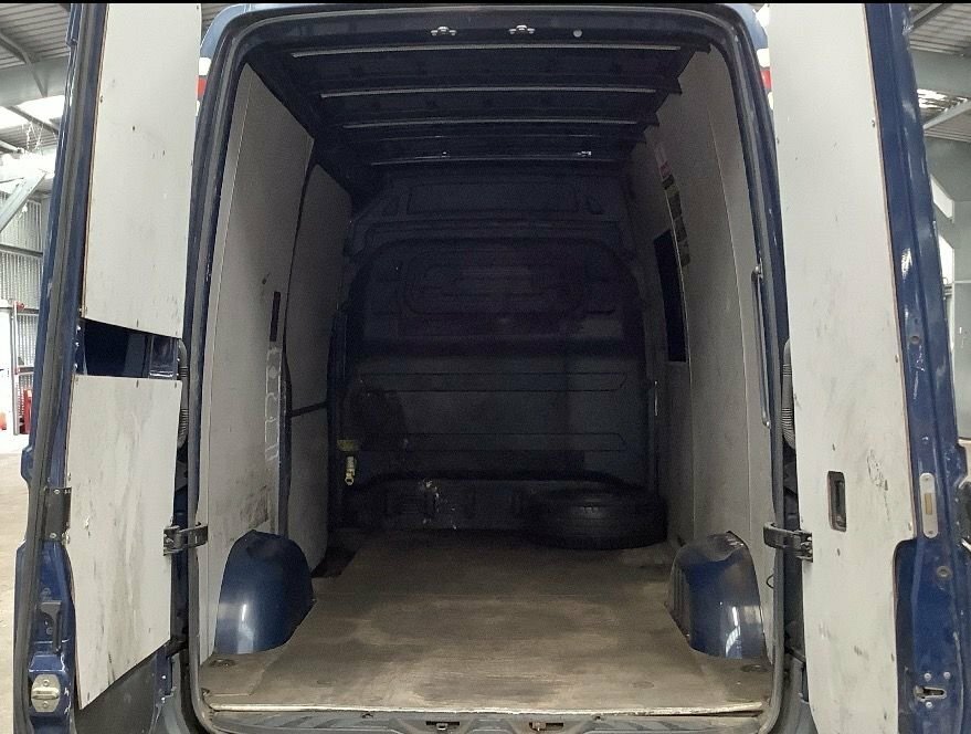 Mercedes-Benz Sprinter Mpv Blue #3
