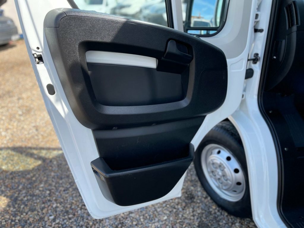 Peugeot Boxer 2019 2.0 440 L4 H2 Minibus Lite 17 Seat Non D1 Wi Blue #40