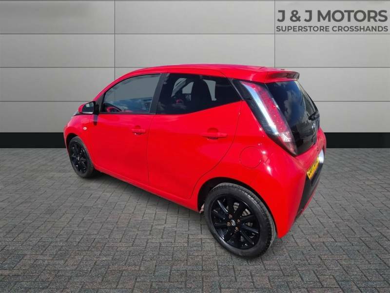 Toyota Aygo 1.0 Vvt-i X-style - 2017 17 Red #5