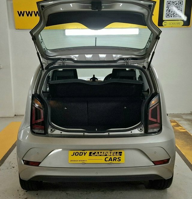 Volkswagen Up 2018 1.0 High Up Hatchback Euro EF18ZBW Silver #4