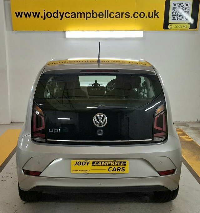 Volkswagen Up 2018 1.0 High Up Hatchback Euro EF18ZBW Silver #3