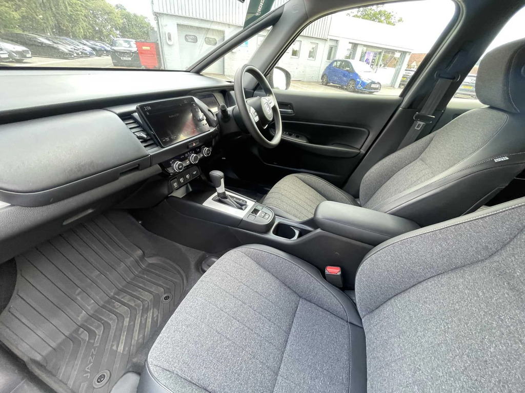 Honda Jazz Hat 1.5 I-mmd Hbd Sr Ecvt Grey #2