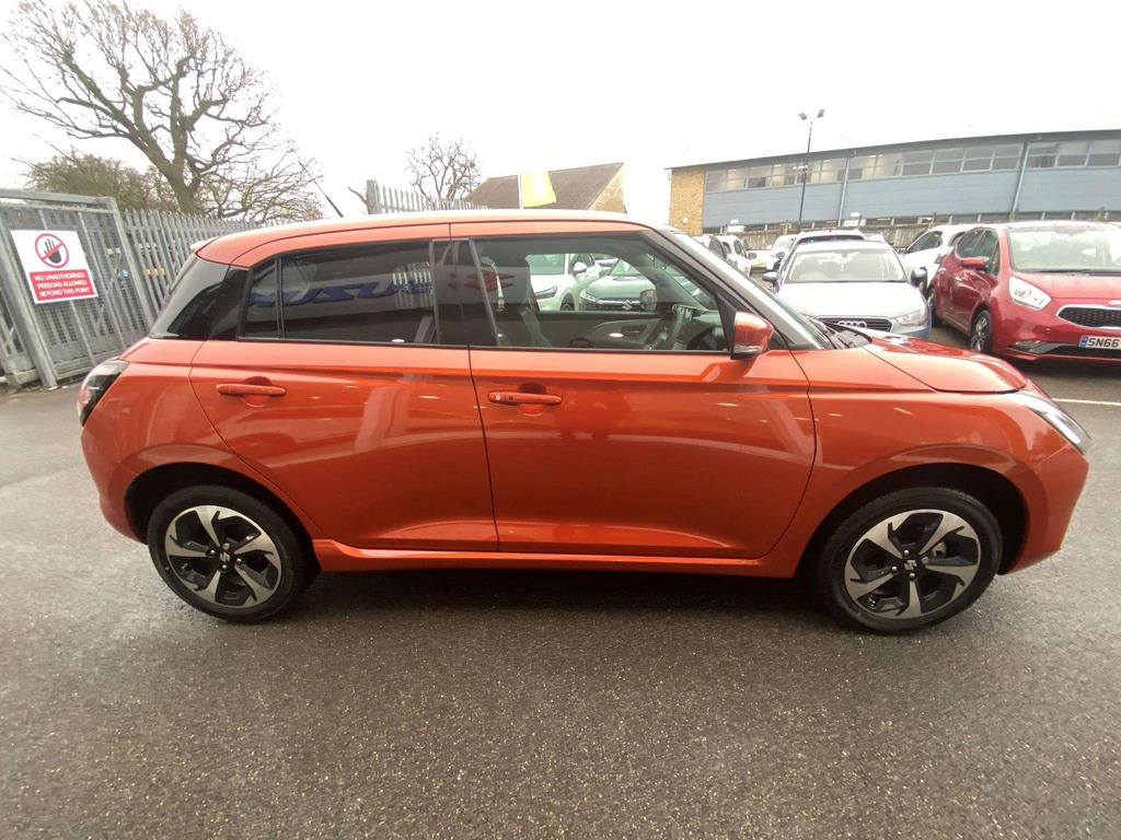 Suzuki Swift Hat 1.2 Mild Hybrid Ultra Orange