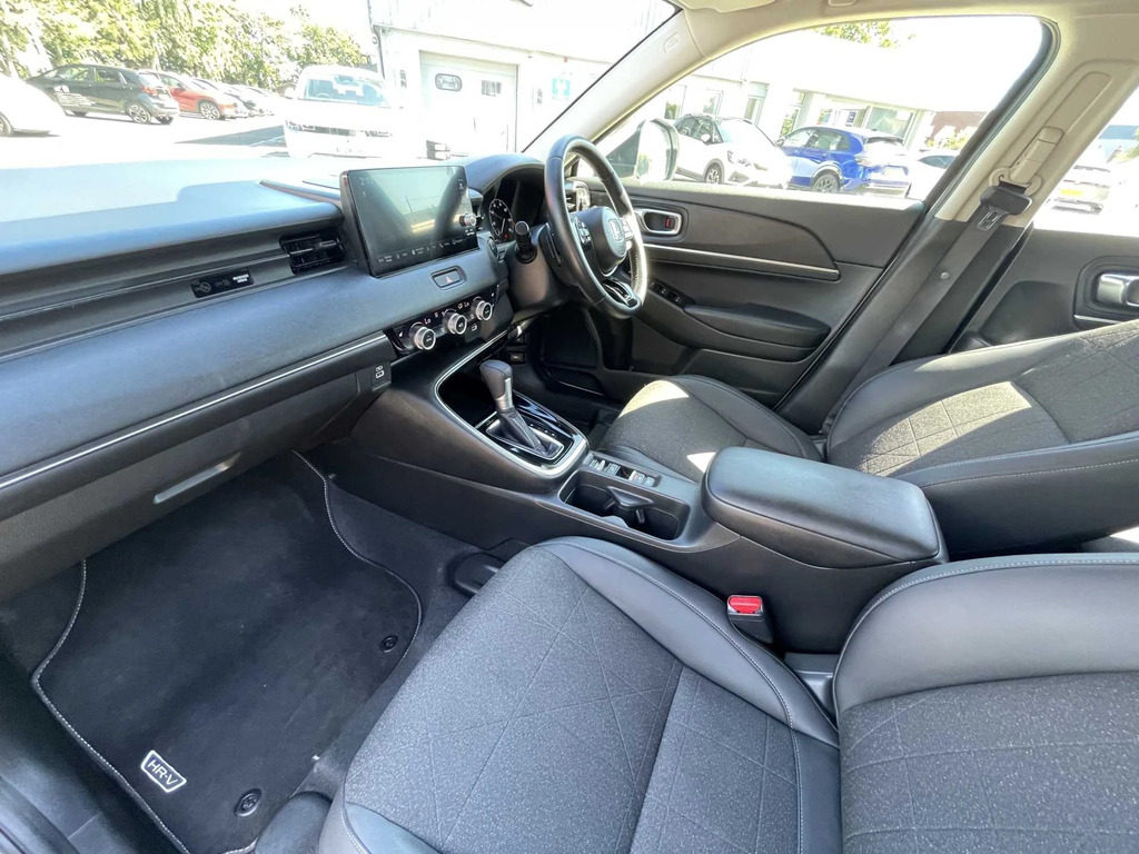Honda Hr-V Advance I-mmd Cvt White #2