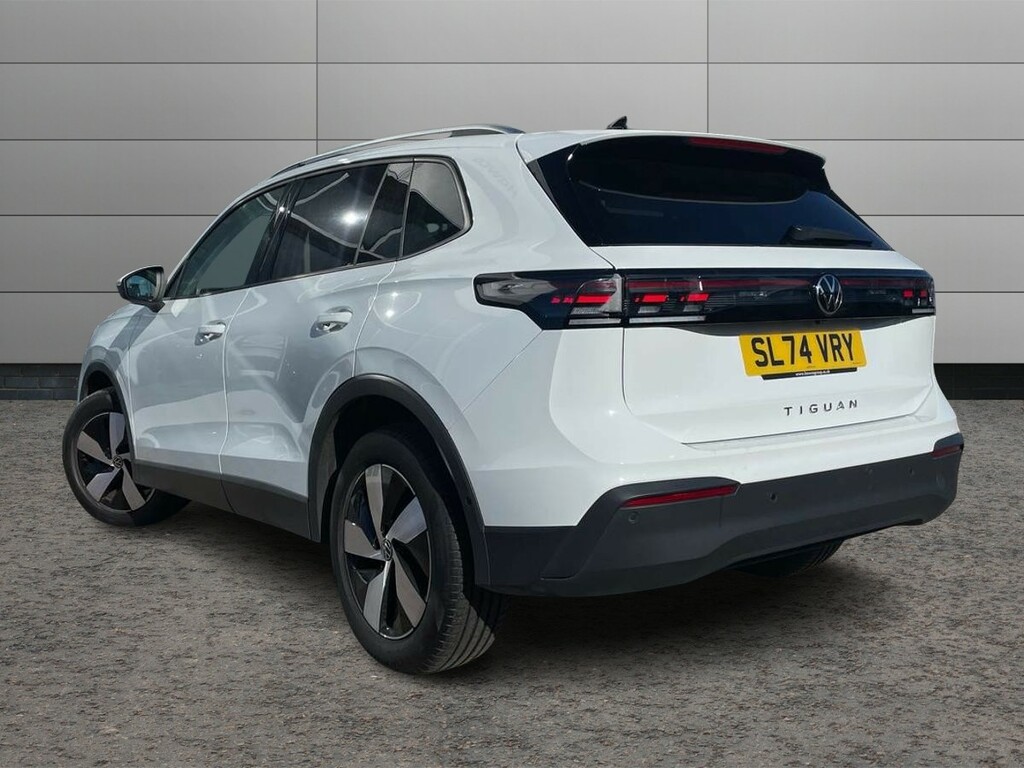 Volkswagen Tiguan 2.0 Tdi 150Ps Match Dsg SL74VRY White #3