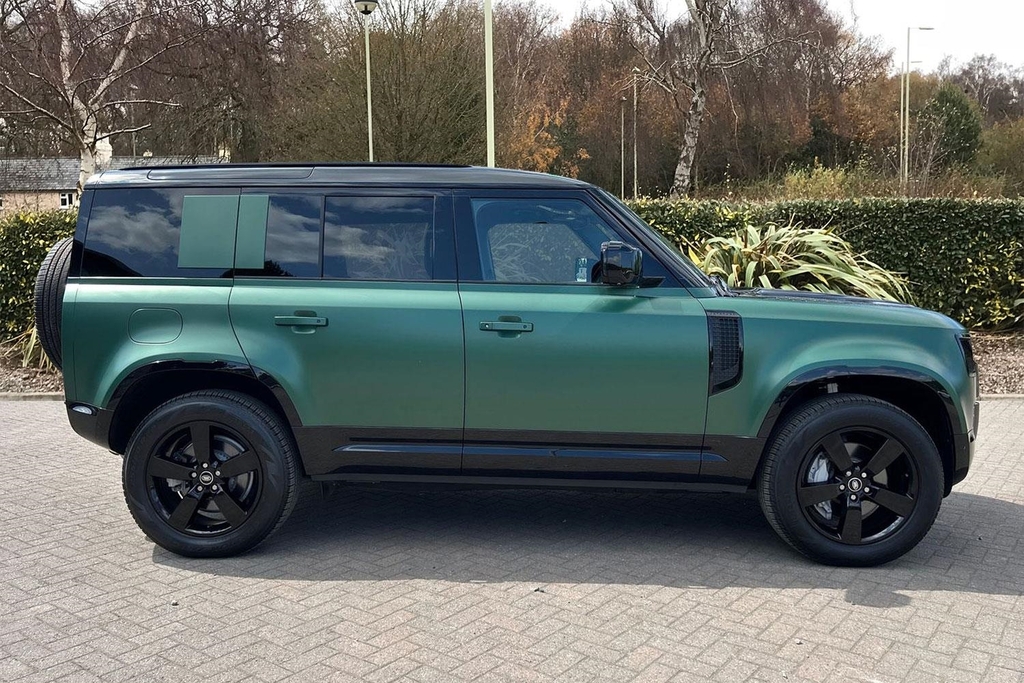 Land Rover Defender 110 P300e X-dynamic Hse Green #5