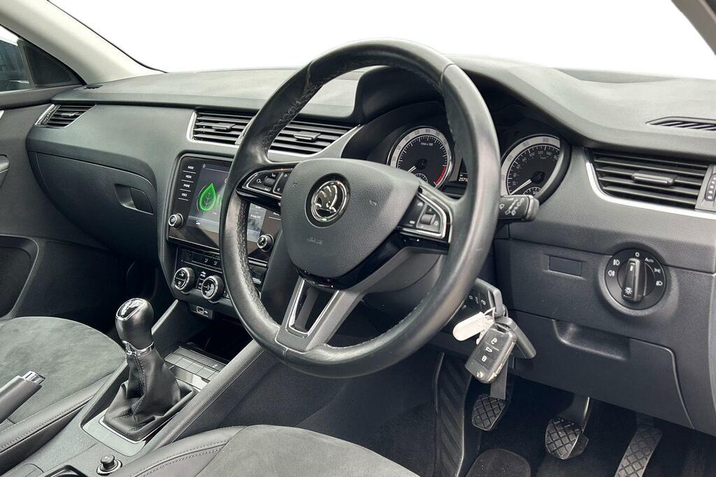 Skoda Octavia 1.6 Tdi Cr Se L Grey #6
