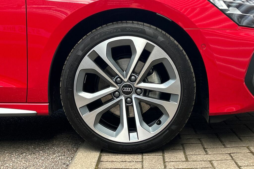 Audi A3 S Line Tfsi 150 Ps S Tronic ST75PBU Red #5