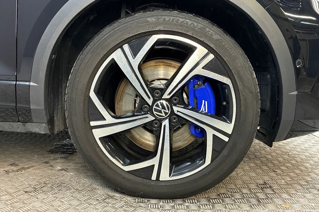 Volkswagen T-Roc 2.0 Tsi 300 4Motion R Dsg Black #5