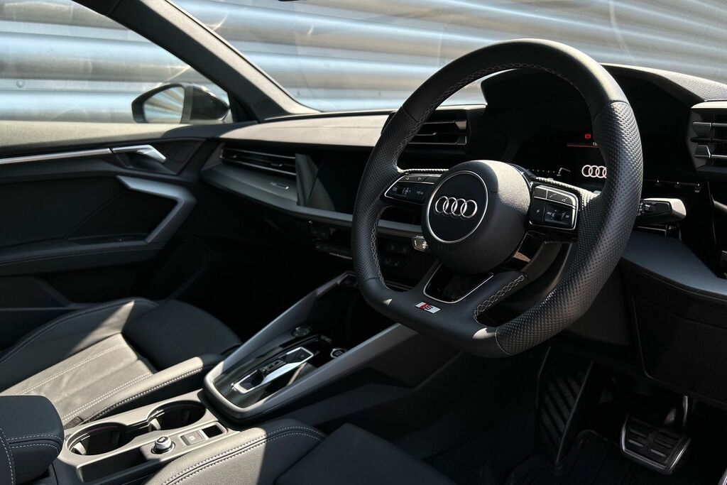 Audi A3 S Line Tfsi 116 Ps S Tronic ST75WVX Black #6