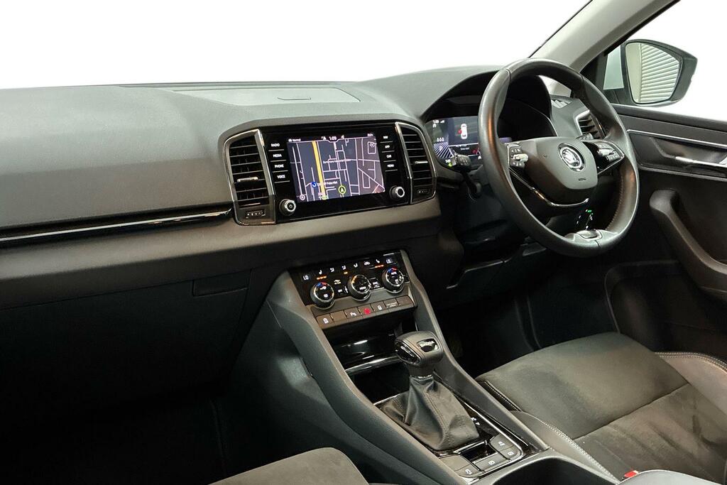 Skoda Karoq 1.5 Tsi Se L Dsg ST23MOA White #2
