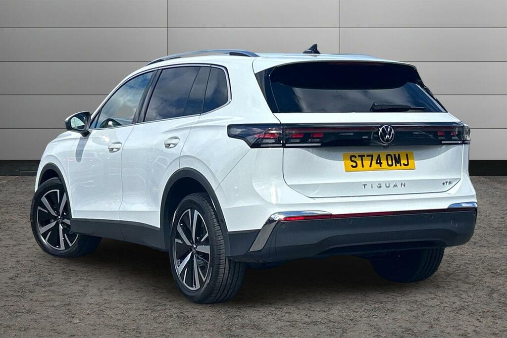 Volkswagen Tiguan 1.5 Etsi 150 Elegance Dsg White #3