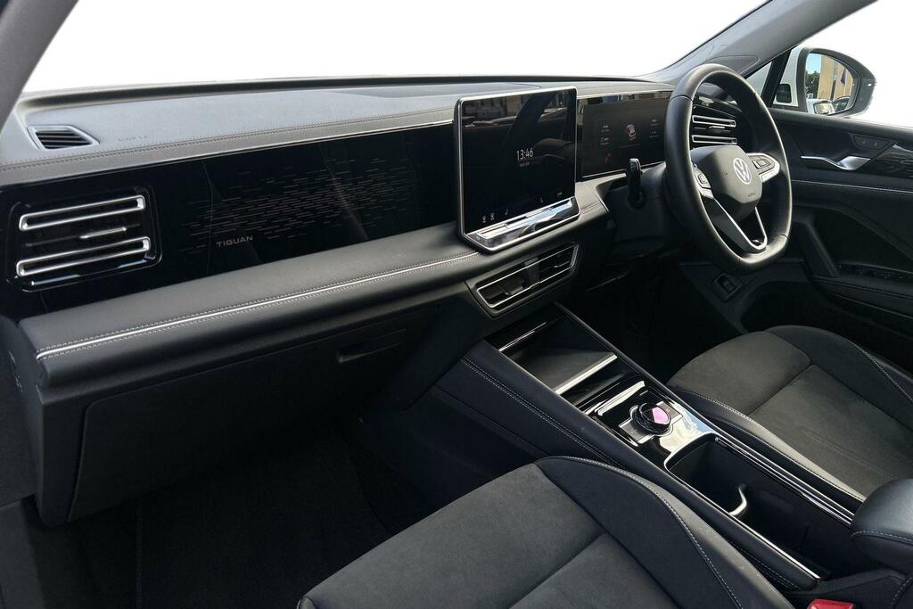Volkswagen Tiguan 1.5 Etsi 150 Elegance Dsg White #2