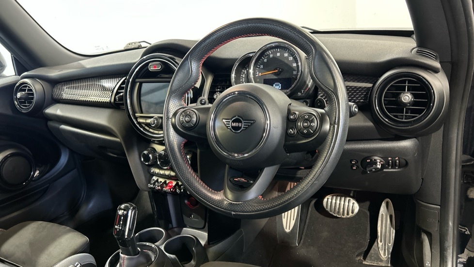 Mini Hatch 3-Door Cooper S Sport YH20EEW Black #6