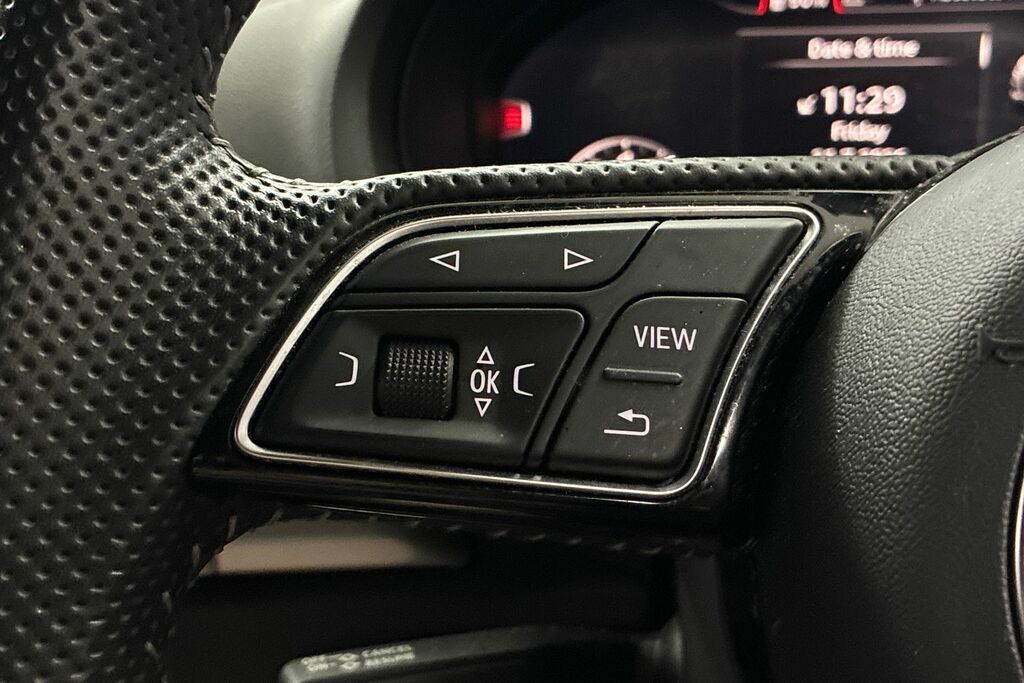 Audi S3 Tfsi 300 Quattro Black Edition S Tronic Yellow #13