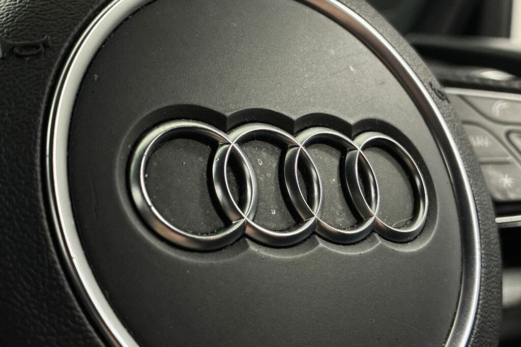 Audi S3 Tfsi 300 Quattro Black Edition S Tronic Yellow #26