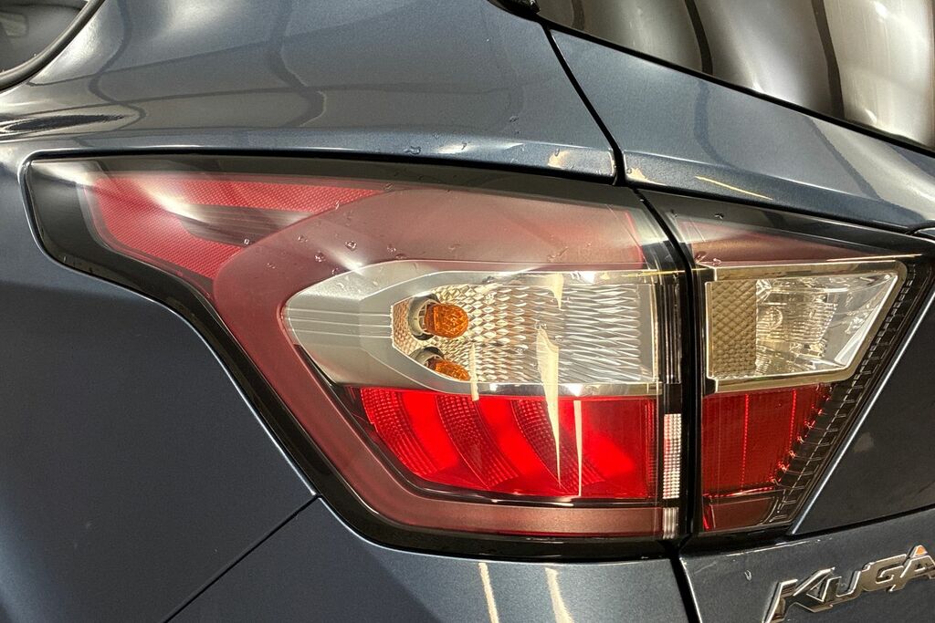 Ford Kuga Ford Kuga 1.5 Kuga St-line Grey #19