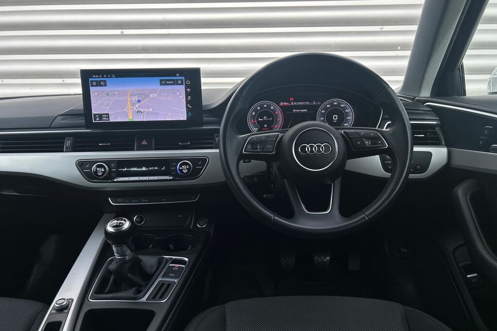 Audi A4 Avant Avant S Line 40 Tfsi 190 Ps S Tronic White #13