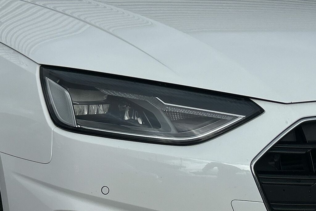 Audi A4 Avant Avant S Line 40 Tfsi 190 Ps S Tronic White #18