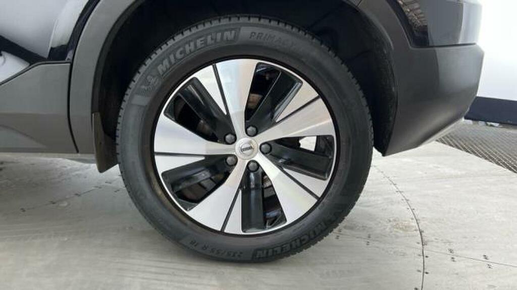 Volvo XC40 1.5 T4 Recharge Phev Core Bright Black #4