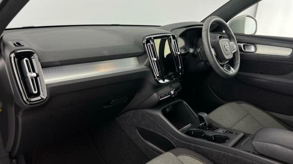 Volvo XC40 2.0 B3p Core Silver #6