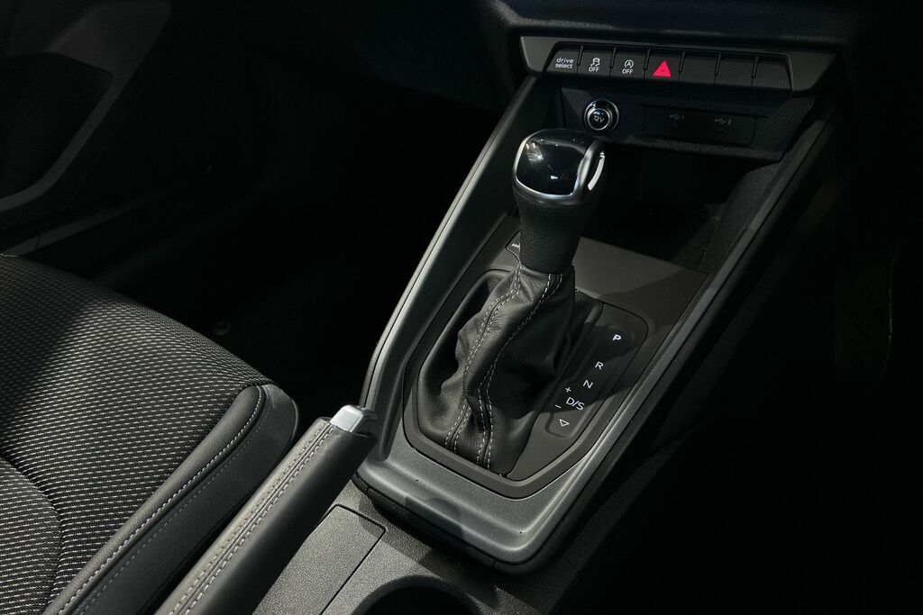 Audi A1 30 Tfsi Sport S Tronic 2024 Black #23