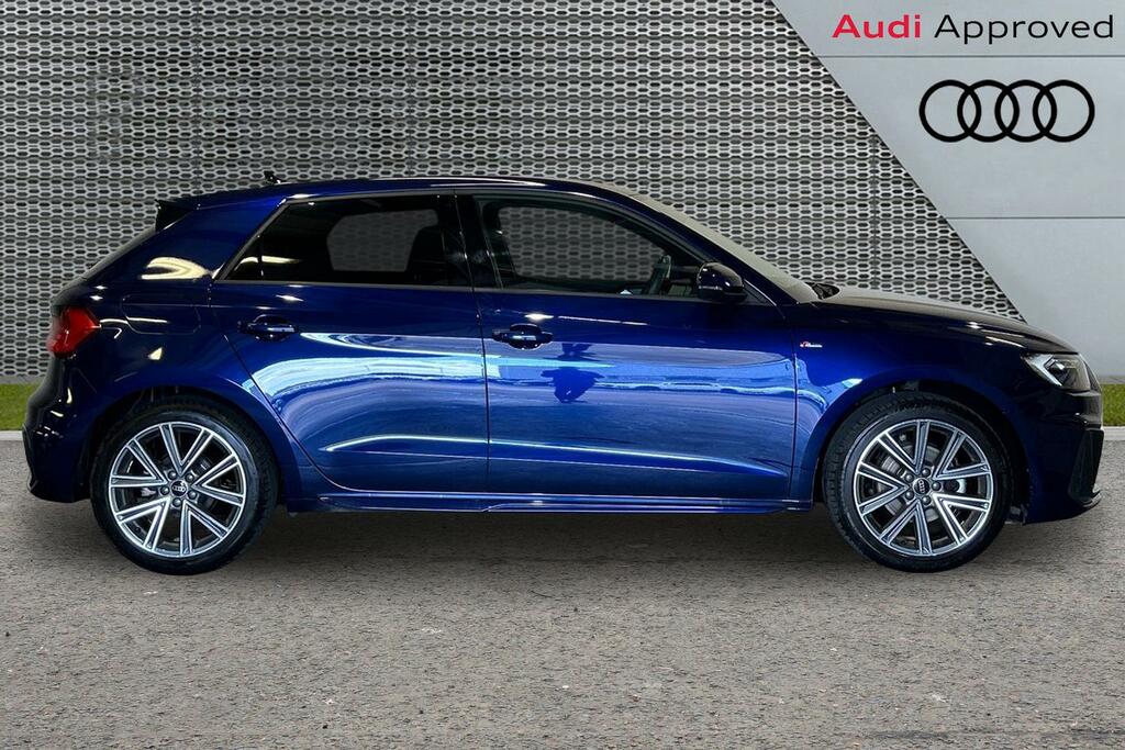Audi A1 30 Tfsi Sport S Tronic 2024 Black #4