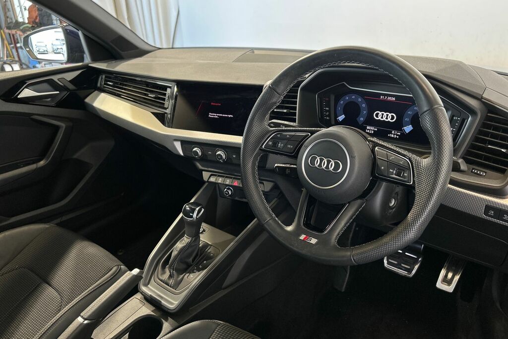 Audi A1 30 Tfsi Sport S Tronic 2024 Black #6
