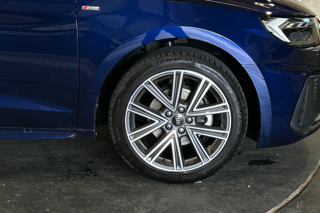 Audi A1 30 Tfsi Sport S Tronic 2024 Black #5