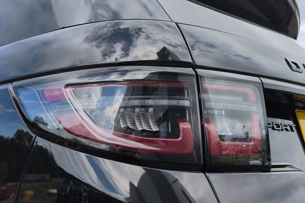 Land Rover Discovery Sport R-dynamic S Plus Red #19