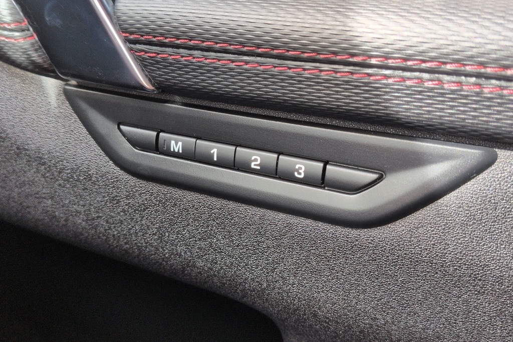 Land Rover Discovery Sport R-dynamic S Plus Red #25