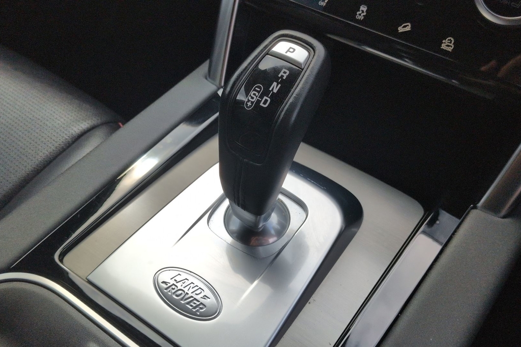 Land Rover Discovery Sport R-dynamic S Plus Red #13