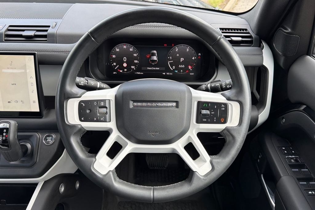 Land Rover Defender 110 D350 110 X-dynamic Hse Green #15